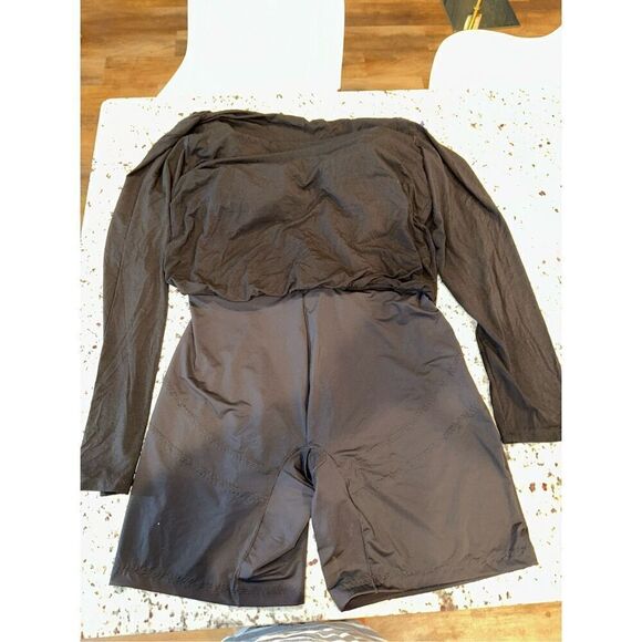 Shapellx Built-In Shapewear 2-in-1 Overlapping V-Neck Top - Picture 3 of 8